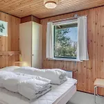 펜션 3 Bedroom Lovely In Sjaellands Odde Tjørneholm