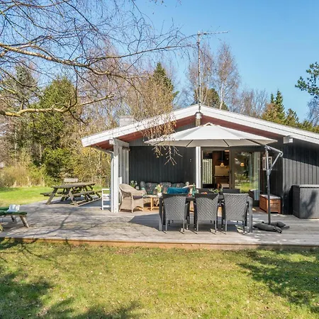 3 Bedroom Lovely In Sjaellands Odde
