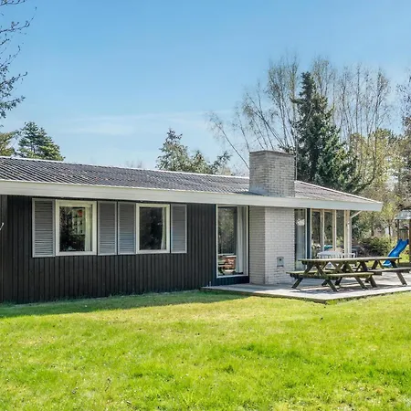3 Bedroom Lovely In Sjaellands Odde * Tjørneholm