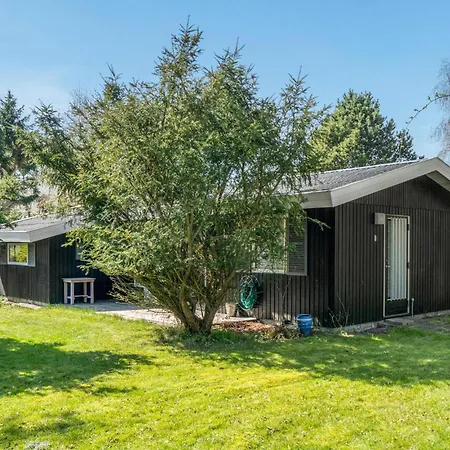 펜션 3 Bedroom Lovely In Sjaellands Odde Tjørneholm
